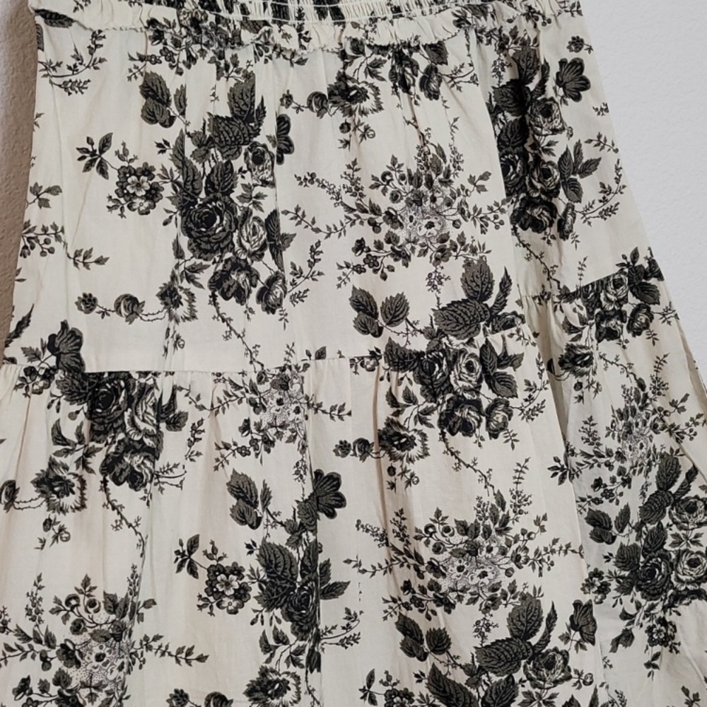 LINI Ophelia Smocked Flutter Sleeve Midi Dress Black Ivory Floral XS. Worn once - Picture 6 of 8